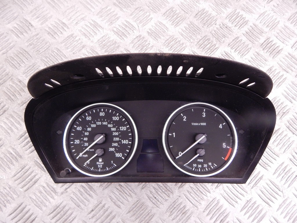 Панель приборная (щиток приборов) BMW X5 (E70) купить в России