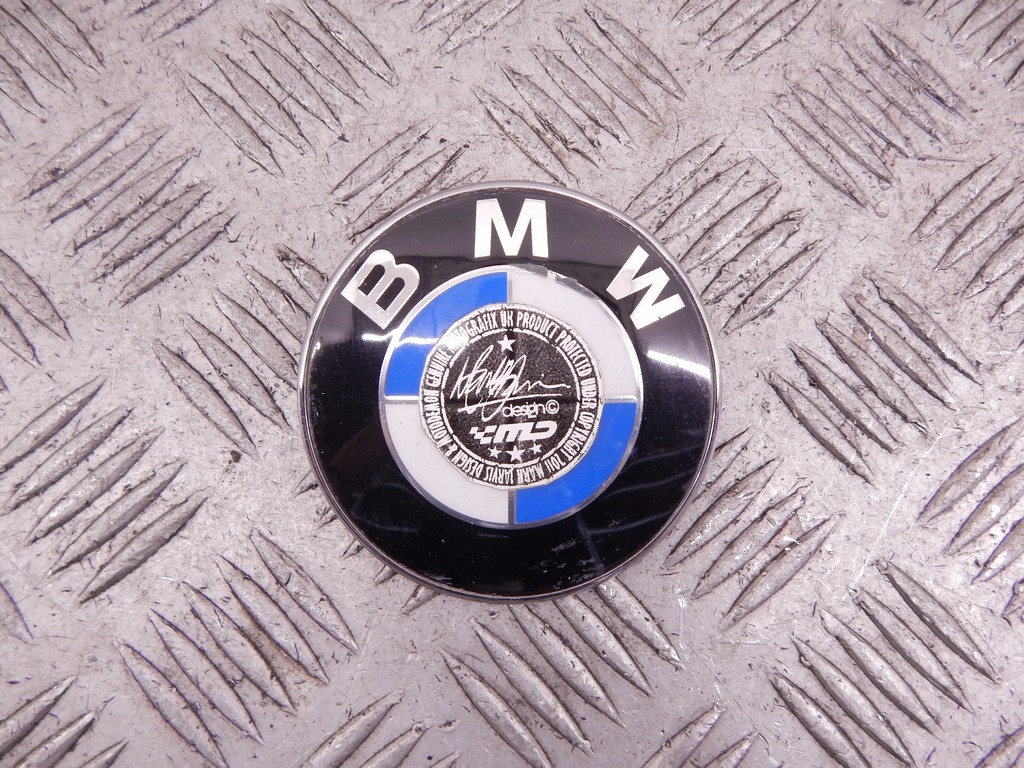 Эмблема (значок) BMW 7-Series (E65/E66) купить в России