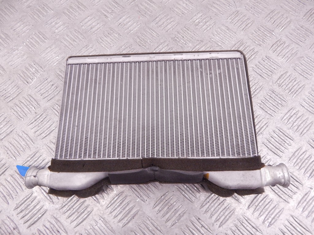 Радиатор отопителя (печки) BMW 7-Series (F01/F02) купить в России