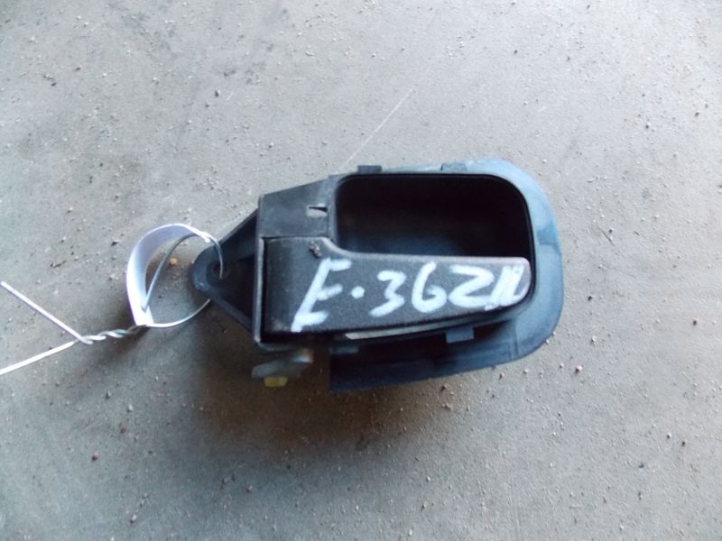 Ручка двери внутренняя передняя левая BMW 3-Series (E36) купить в России