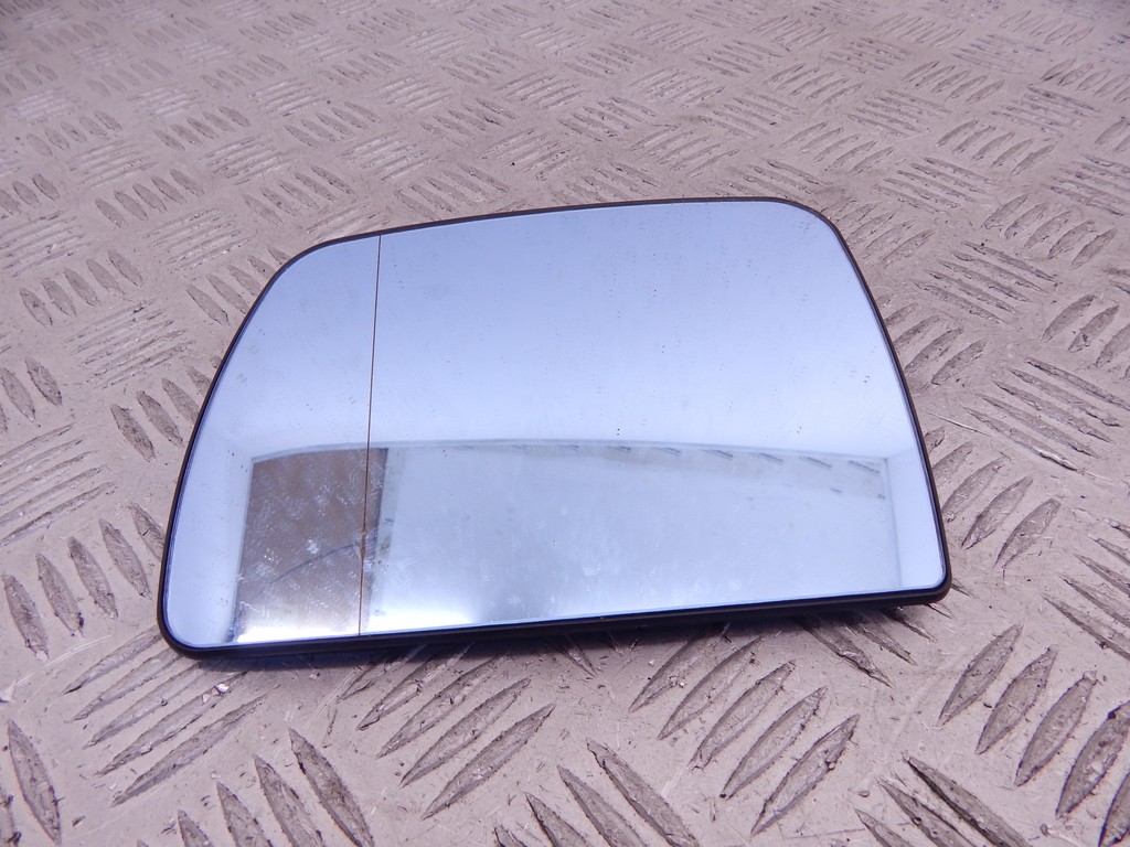 Стекло зеркала левого BMW X5 (E53) купить в России