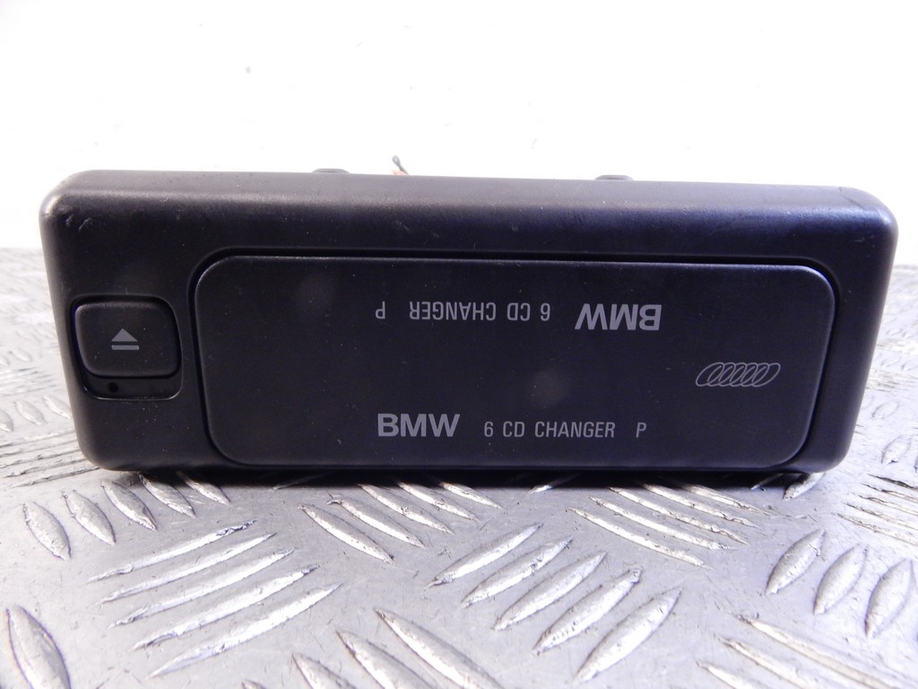 Чейнджер компакт дисков BMW 7-Series (E38) купить в Беларуси