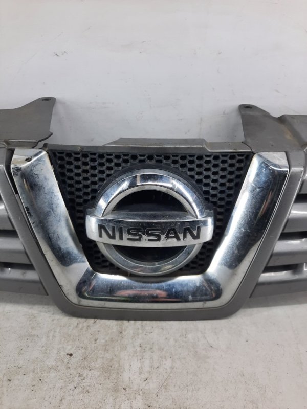 Решетка радиатора Nissan Qashqai 1 купить в Беларуси