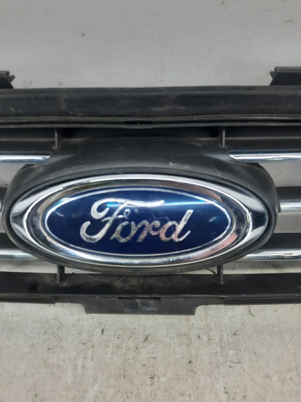 Решетка радиатора Ford Galaxy 1 купить в России