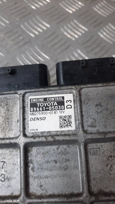 Блок управления двигателем Toyota Avensis 2 (T250) купить в России
