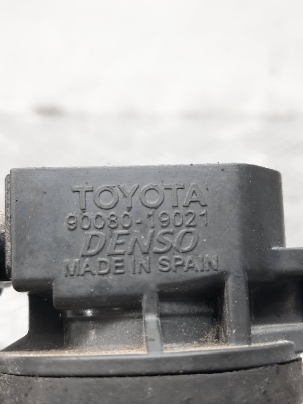 Катушка зажигания Toyota Yaris 2 купить в России