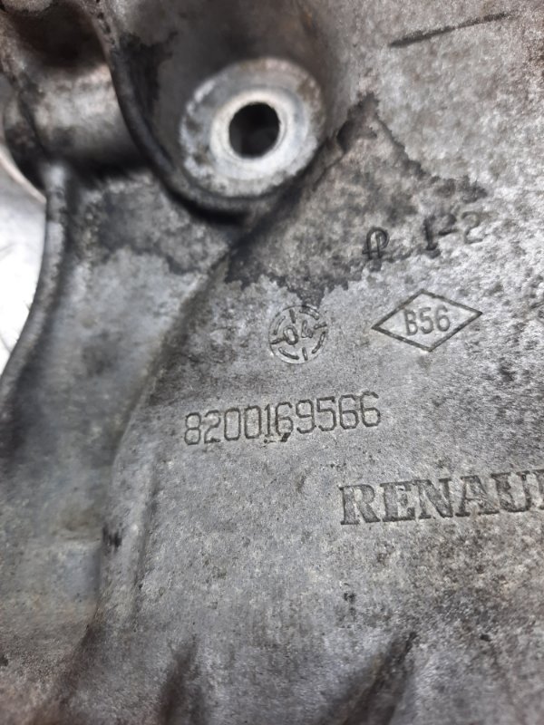 Кронштейн генератора Renault Clio 3 купить в России
