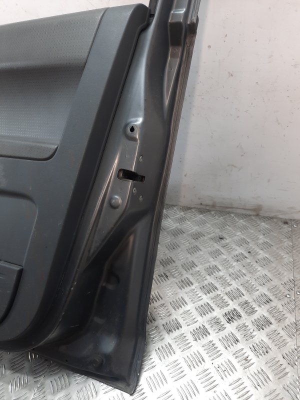 Дверь передняя правая Mitsubishi Colt 6 купить в России