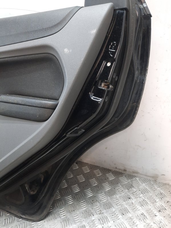 Дверь задняя правая Ford Focus 1 купить в Беларуси