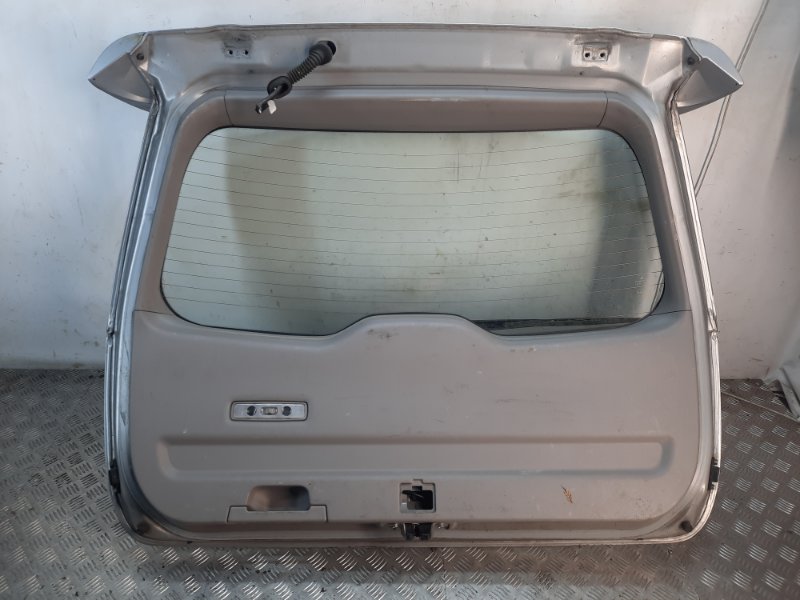 Крышка (дверь) багажника Mitsubishi Grandis купить в Беларуси