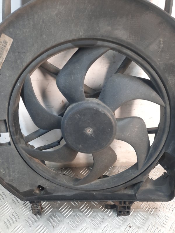 Вентилятор радиатора основного Opel Vivaro A купить в России