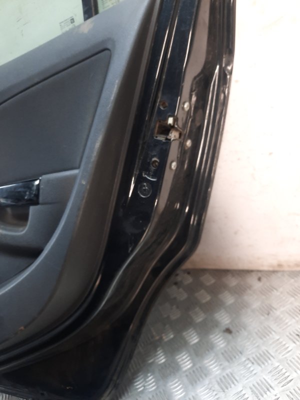 Дверь задняя правая Opel Corsa D купить в России