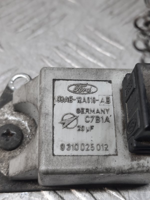 Коммутатор зажигания Ford Mondeo 3 купить в Беларуси