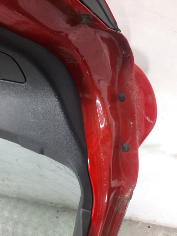 Крышка (дверь) багажника Mazda 323 BA купить в России