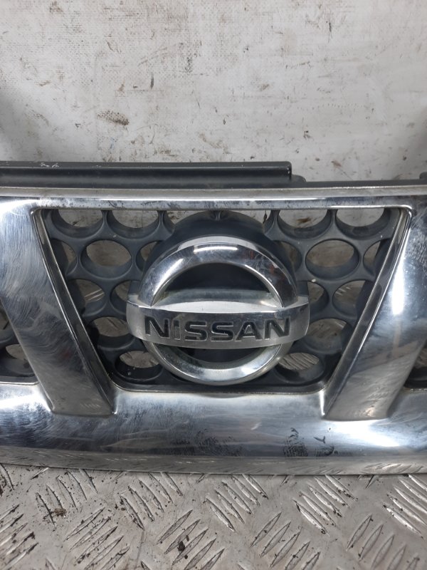 Решетка радиатора Nissan Navara (D22) купить в Беларуси