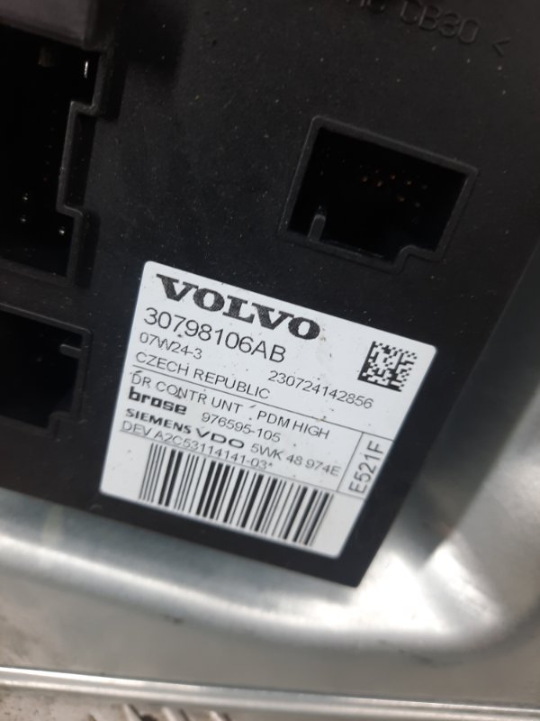 Стеклоподъемник электрический двери передней левой Volvo S40 V40 1 купить в Беларуси