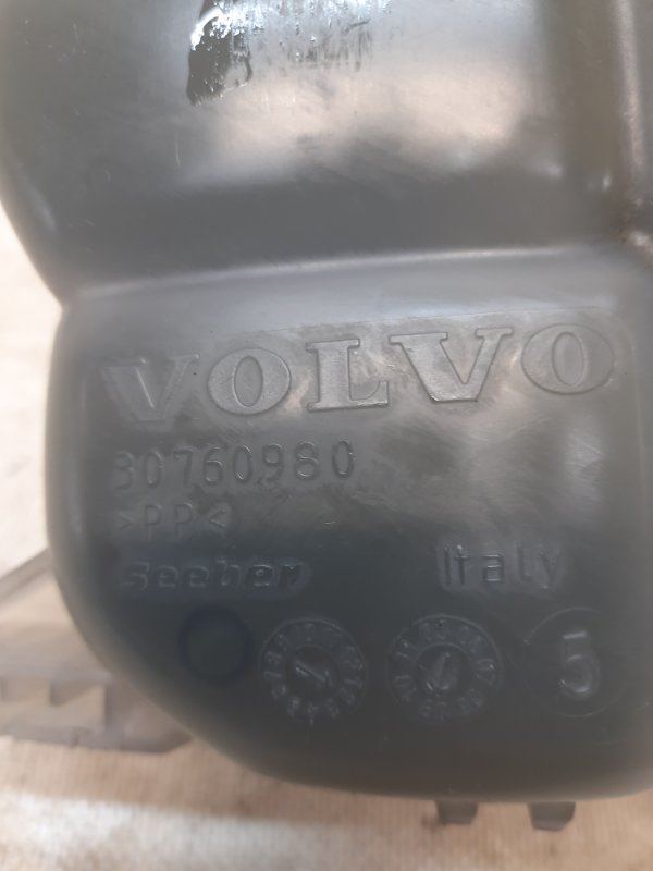 Бачок расширительный Volvo S40 V40 1 купить в России