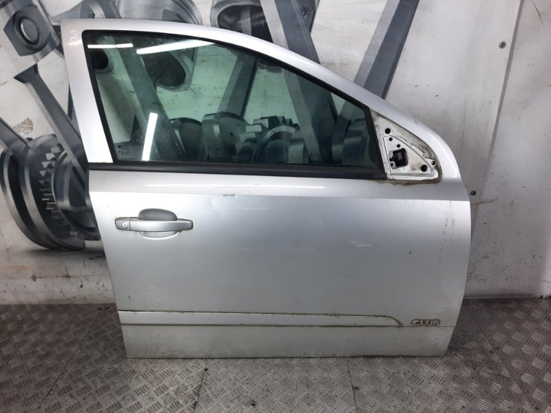 Дверь передняя правая Opel Astra H купить в Беларуси