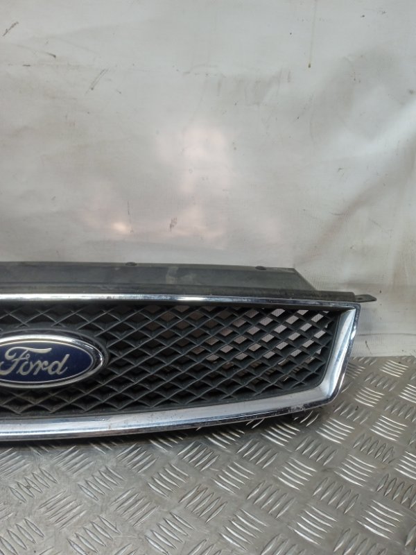 Решетка радиатора Ford C-MAX 1 купить в Беларуси