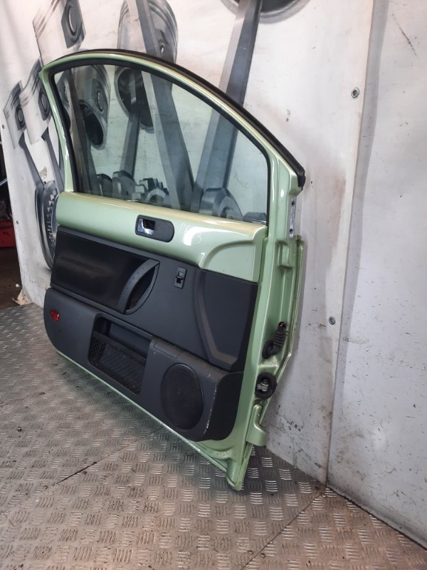 Дверь передняя левая Volkswagen Beetle 2 купить в Беларуси