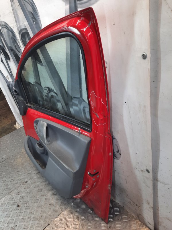 Дверь передняя правая Peugeot 107 купить в Беларуси