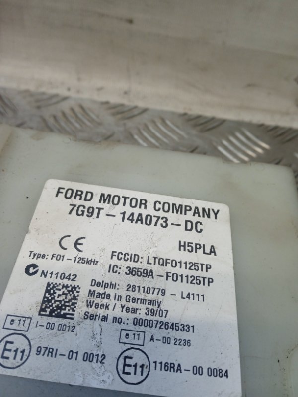 Блок предохранителей Ford Mondeo 3 купить в России