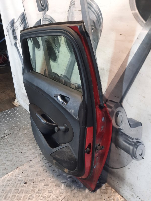 Дверь задняя левая Opel Astra H купить в Беларуси