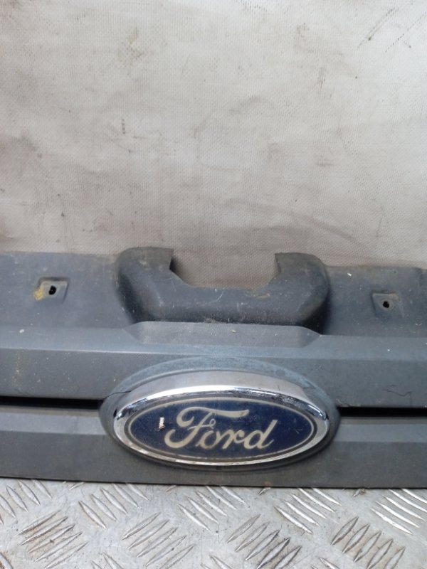 Решетка радиатора Ford Connect 1 купить в Беларуси