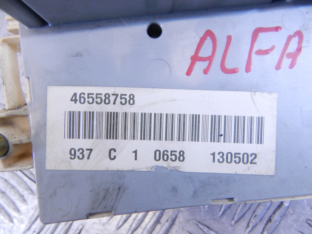 Блок предохранителей Alfa Romeo 147 (937) купить в Беларуси