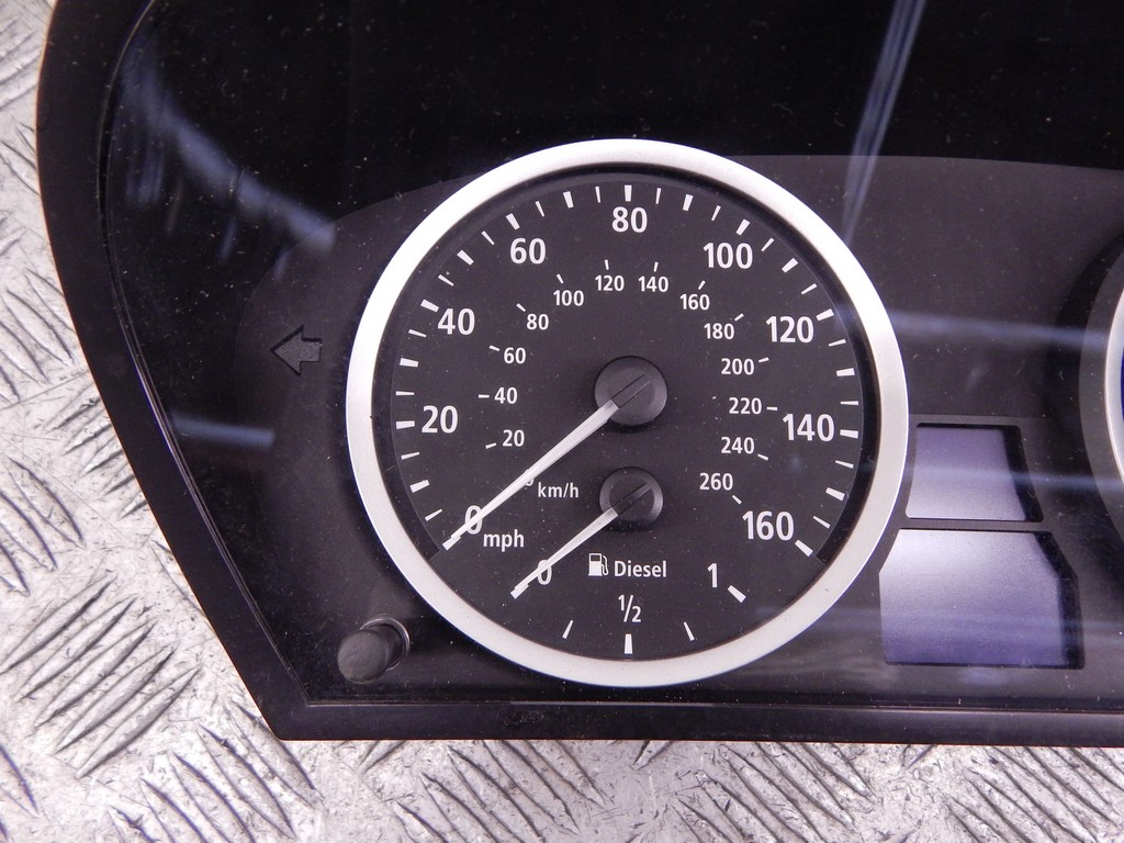 Панель приборная (щиток приборов) BMW 5-Series (E60/E61) купить в России