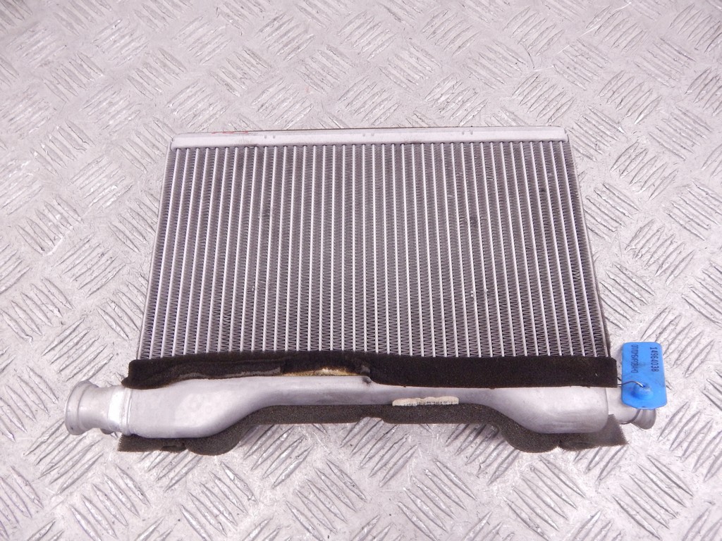 Радиатор отопителя (печки) BMW 7-Series (F01/F02) купить в Беларуси