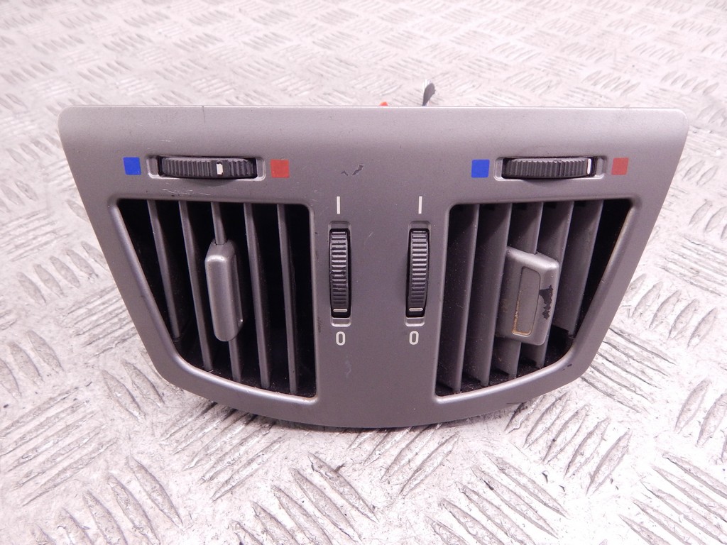 Дефлектор обдува салона BMW 7-Series (E65/E66) купить в Беларуси