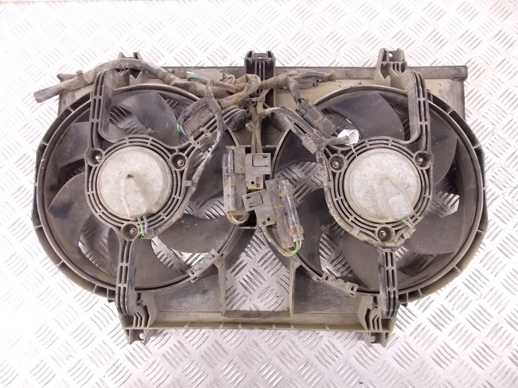 Вентилятор радиатора основного Nissan Vanette купить в России