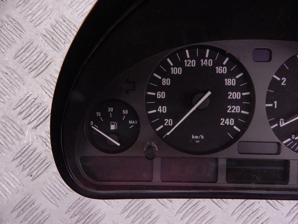 Панель приборная (щиток приборов) BMW 5-Series (E39) купить в Беларуси