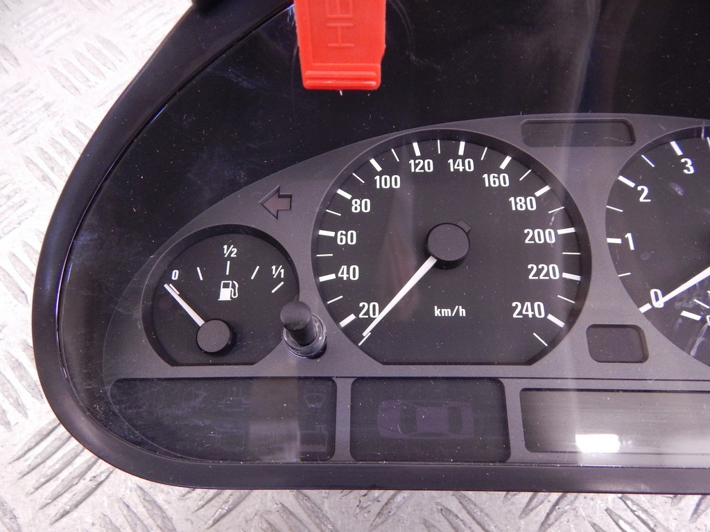 Панель приборная (щиток приборов) BMW 3-Series (E46) купить в Беларуси