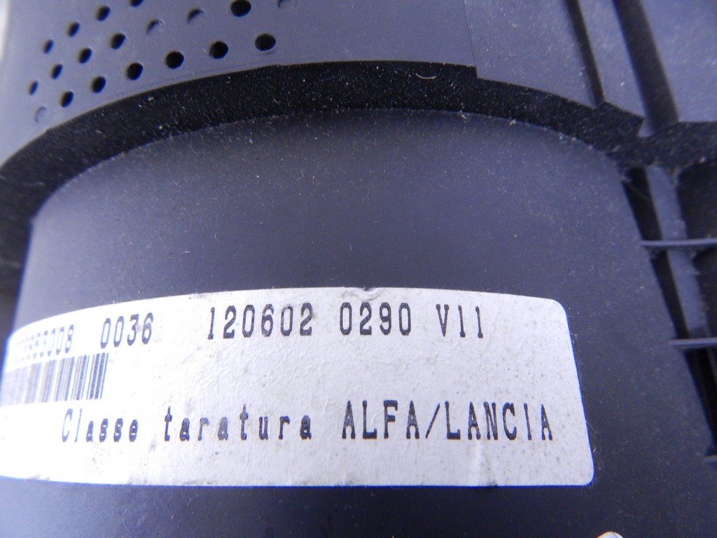 Панель приборная (щиток приборов) Alfa Romeo 147 (937) купить в Беларуси