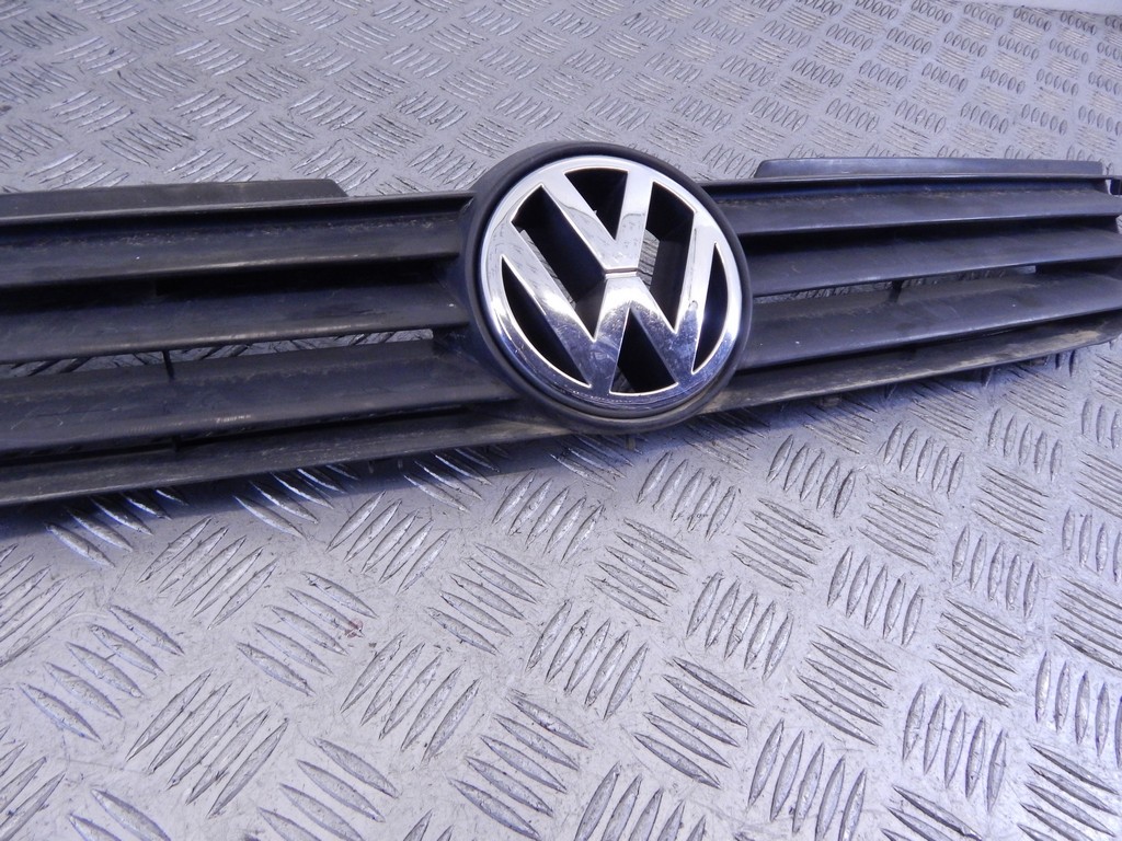 Решетка радиатора Volkswagen Lupo купить в России