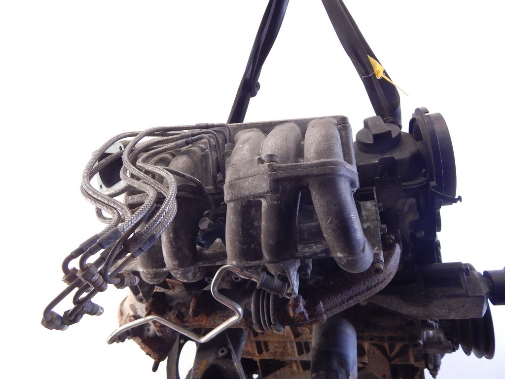Двигатель (ДВС) Audi 80 B4 купить в России