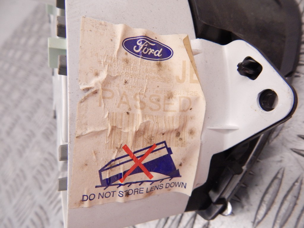 Панель приборная (щиток приборов) Ford Focus 1 купить в России