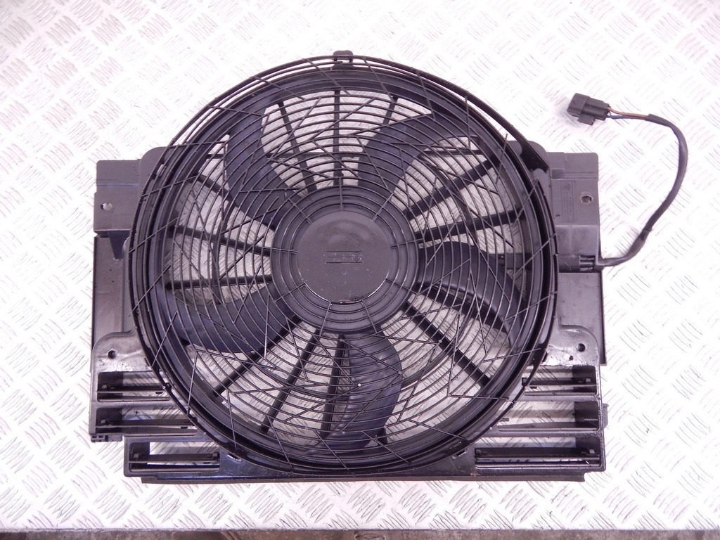 Вентилятор радиатора кондиционера BMW X5 (E53) купить в России