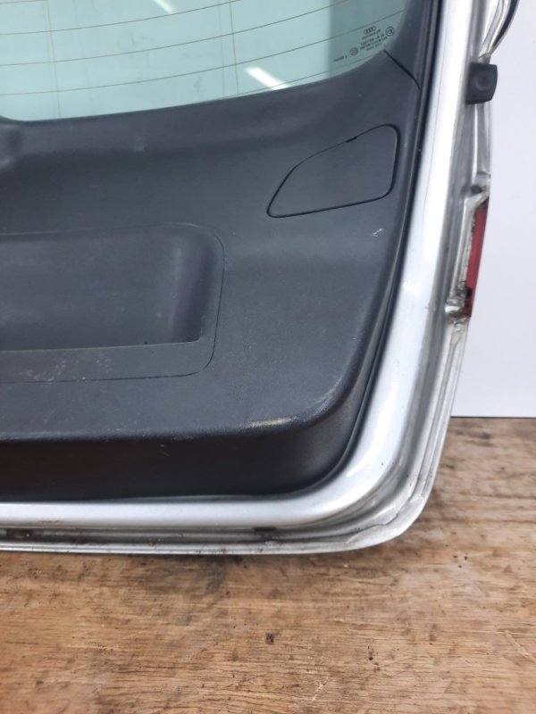 Крышка (дверь) багажника Audi A3 8L купить в России