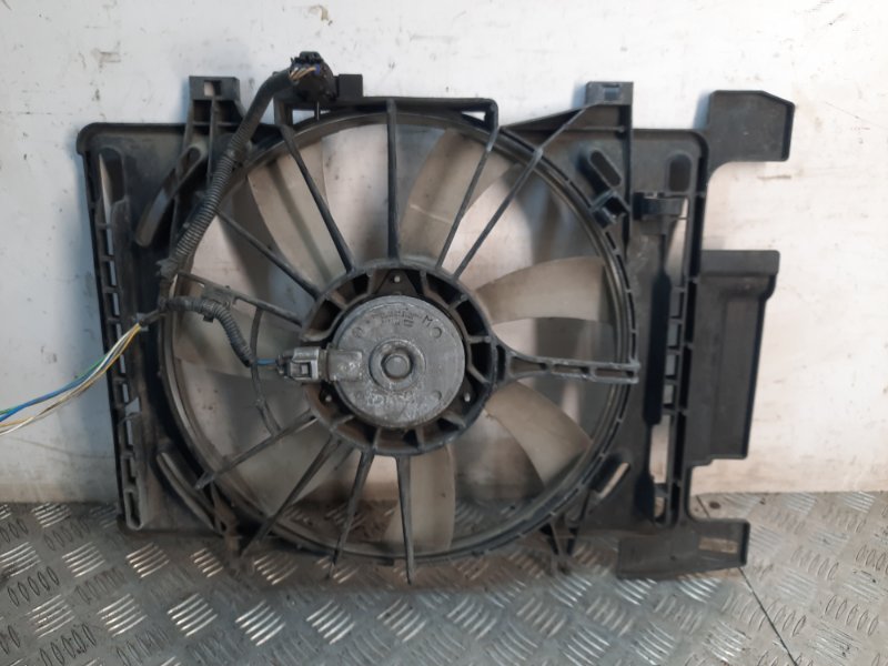Вентилятор радиатора основного Toyota Yaris 2 купить в России