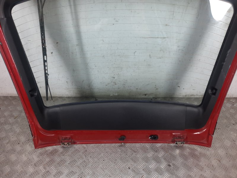Крышка (дверь) багажника Mazda 323 BA купить в России