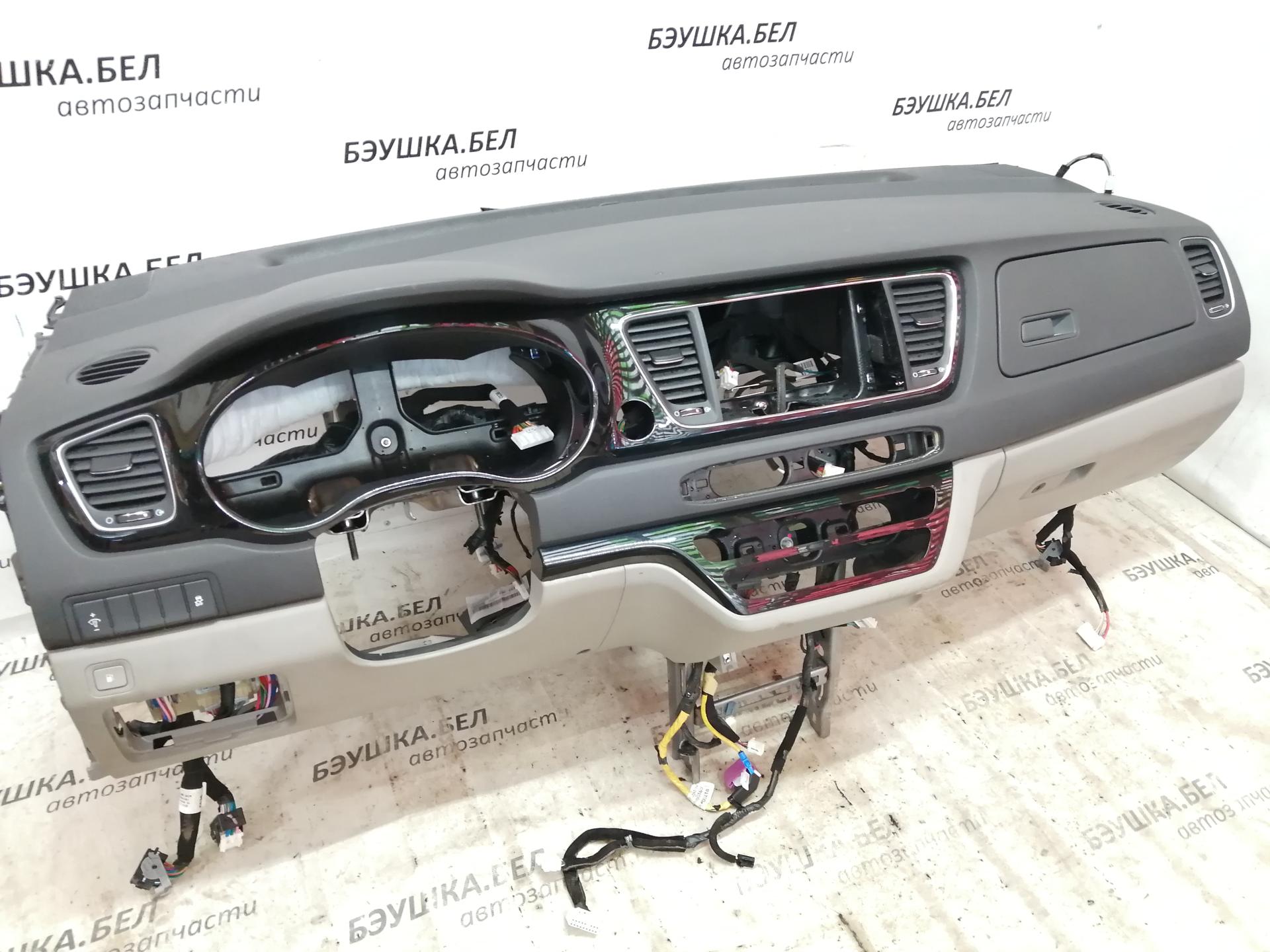 Торпедо (панель передняя) Kia Carnival (Sedona) 2 купить в России