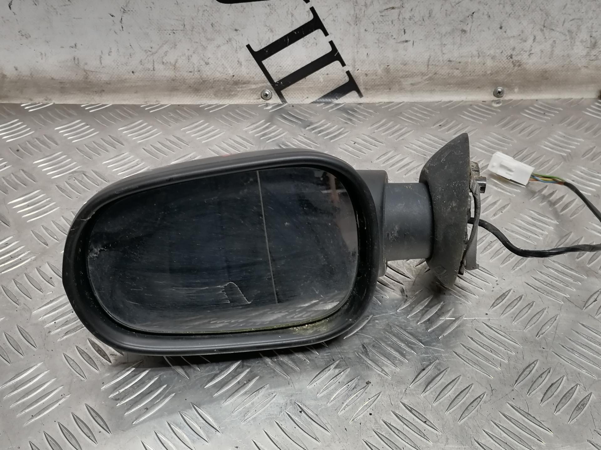 Зеркало боковое левое Dacia Logan 1 купить в России