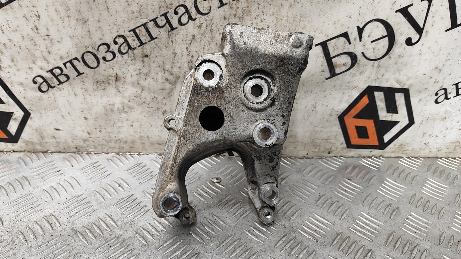 Кронштейн двигателя (лапа крепления) Citroen Picasso купить в России
