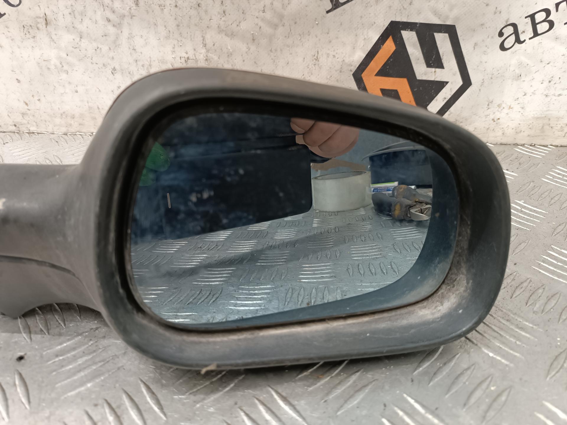 Зеркало боковое правое Renault Safrane купить в России
