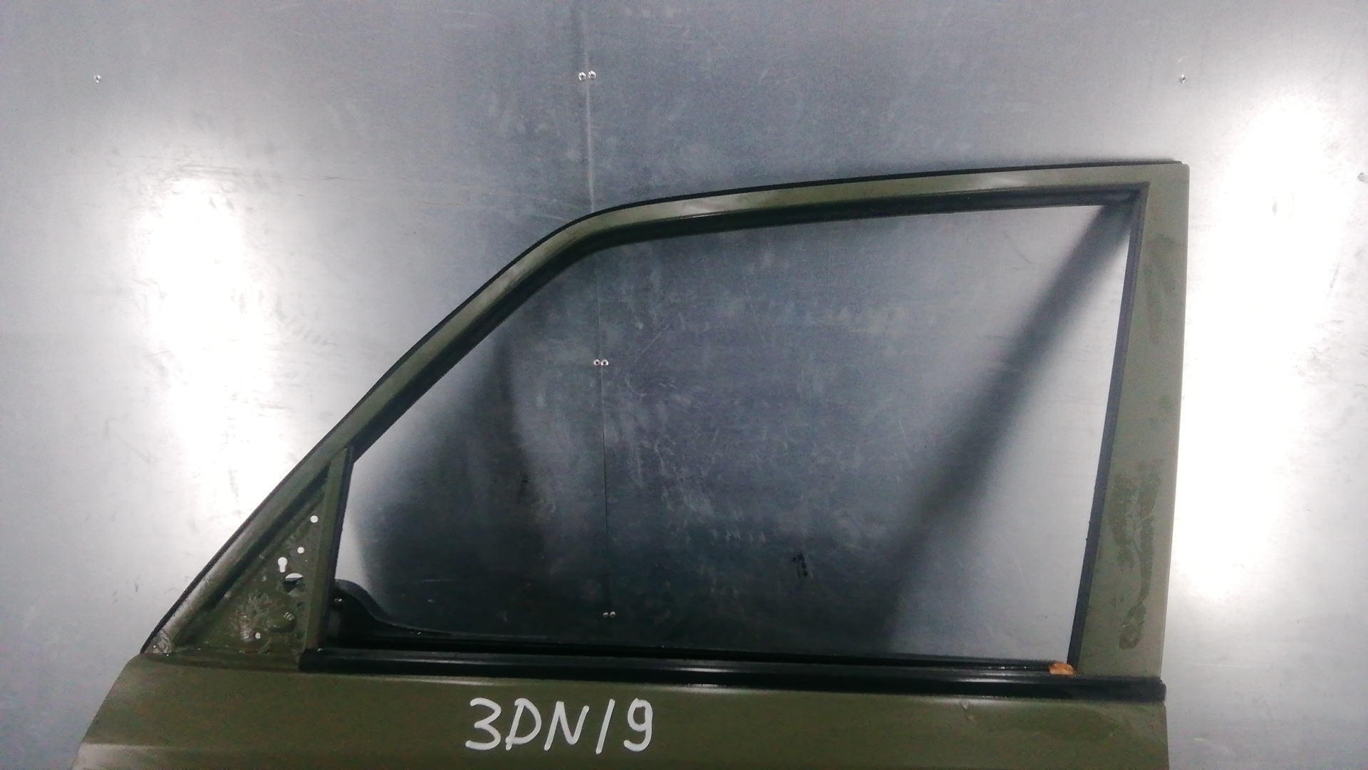 Дверь передняя левая Mitsubishi Pajero купить в России