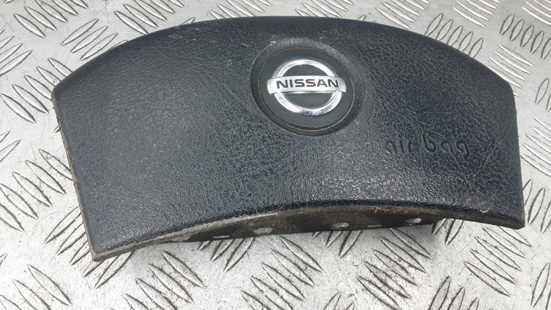 Подушка безопасности в рулевое колесо Nissan Interstar купить в России