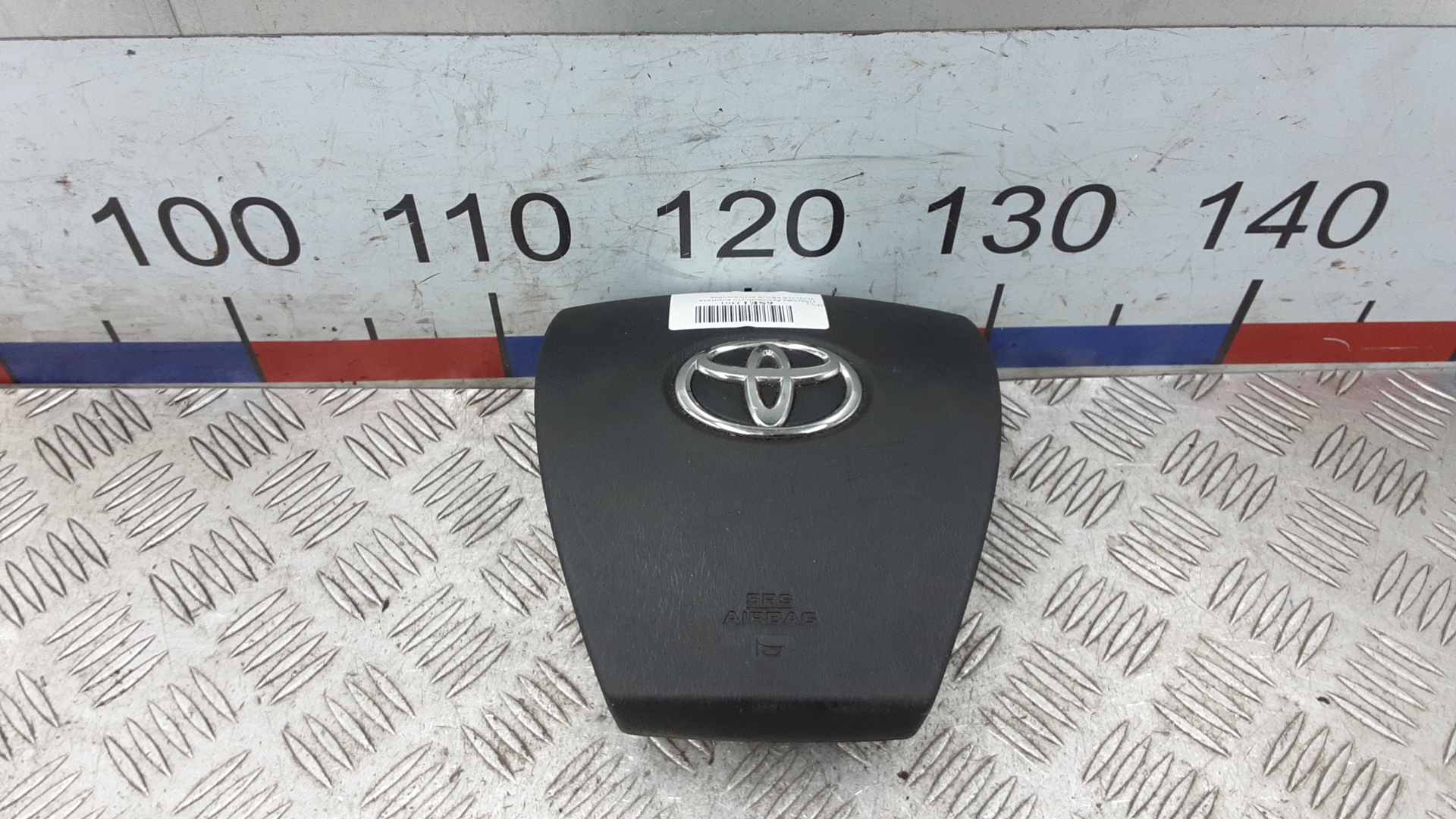 Подушка безопасности в рулевое колесо Toyota Prius 2 купить в России